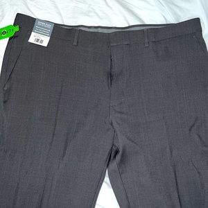 Haggar Men’s Gray Dress Pants